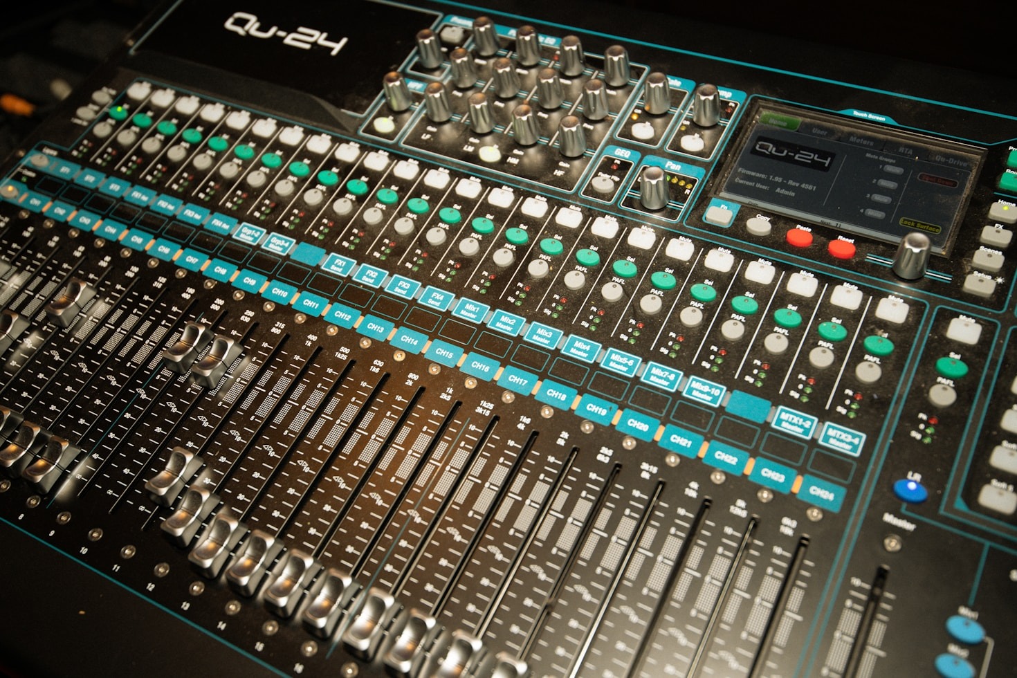 Expert Tips: Choosing the Right AV IT Partner